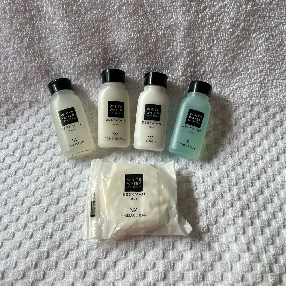 Beekman White Water Collection 5 piece travel bundle